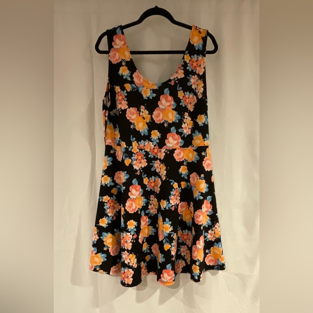 Fashion to Figure: Floral Dress - 2X
